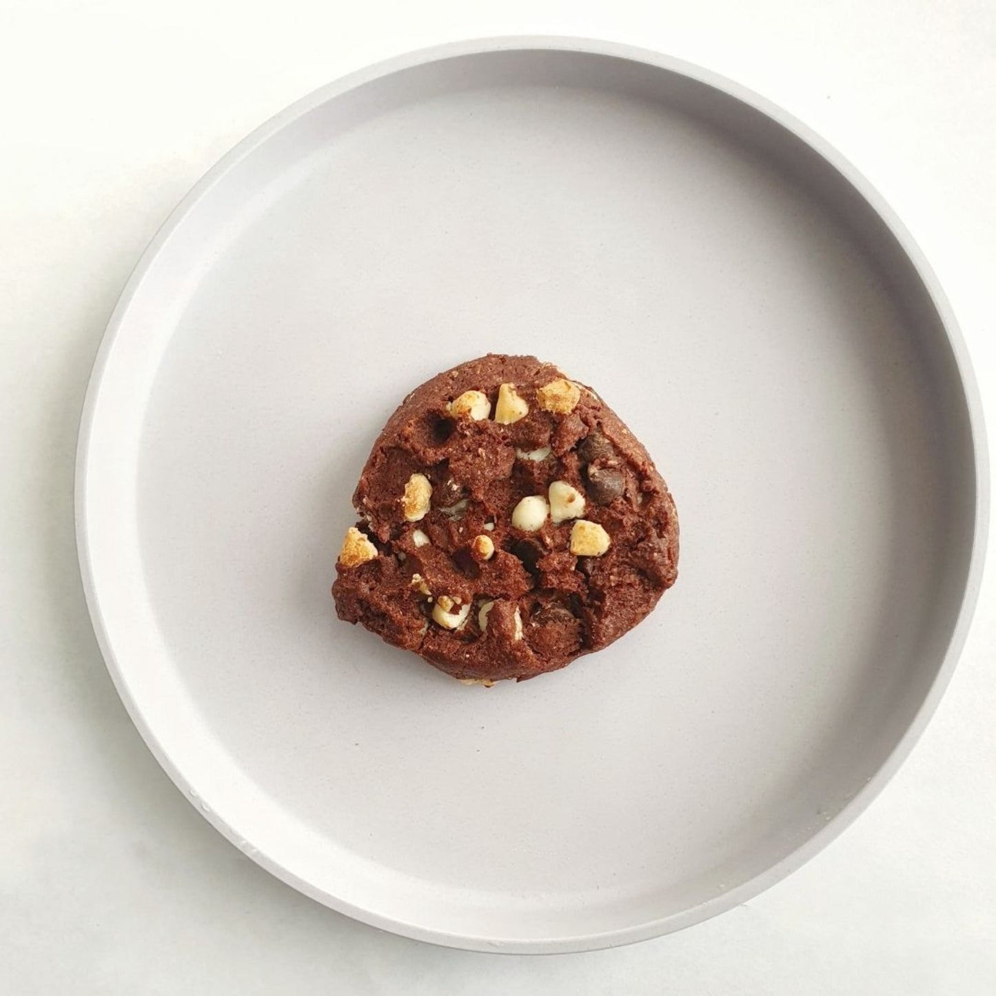 bamboo plate with chocolate